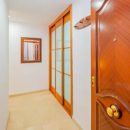 Cubo's Tejares Apartment